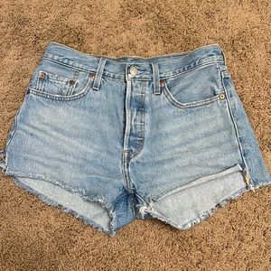 Levi 501 Jean Shorts